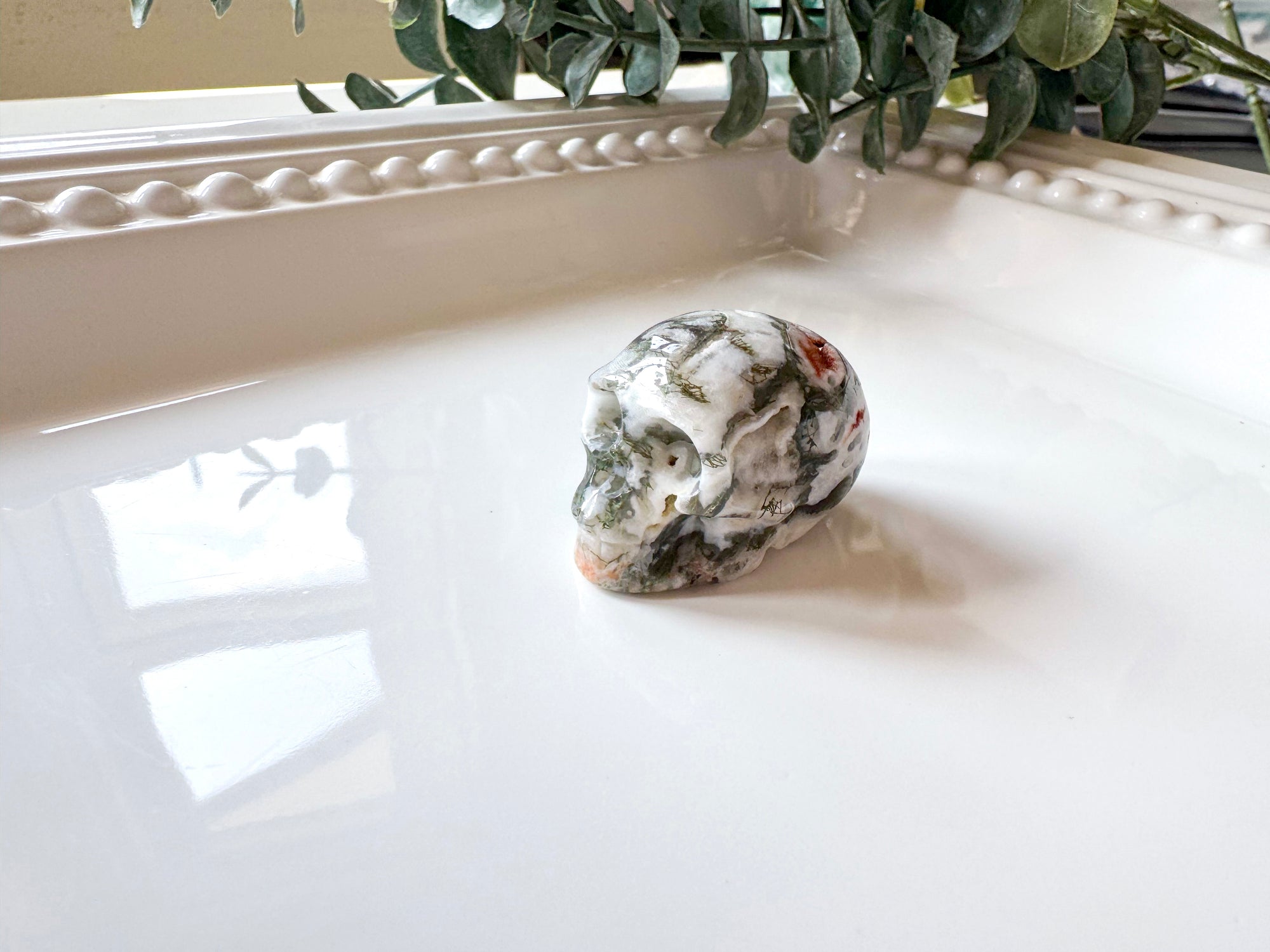 Mini Crystal Skull Carving
