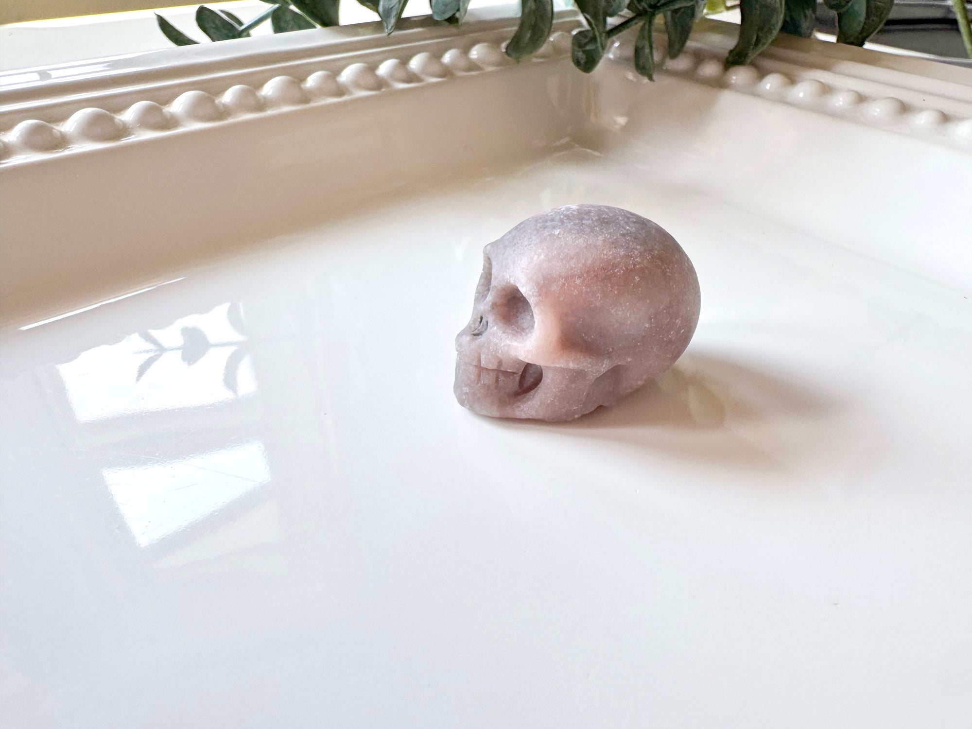 Mini Crystal Skull Carving