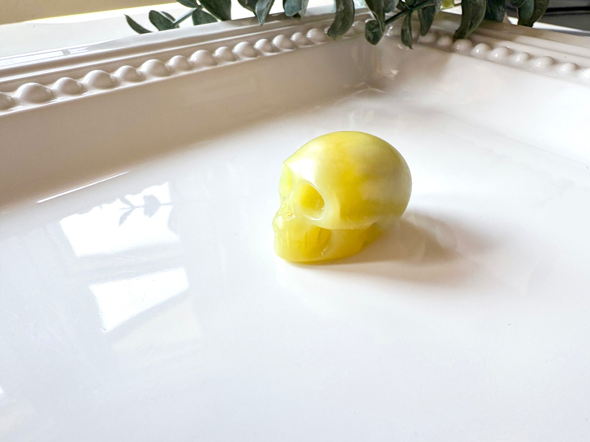 Mini Crystal Skull Carving