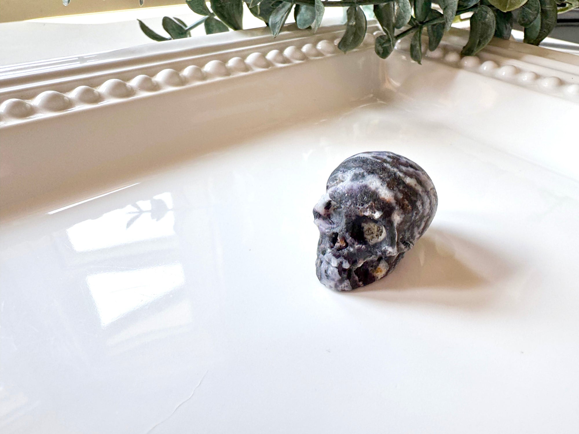 Mini Crystal Skull Carving