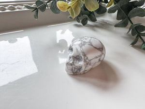 Mini Crystal Skull Carving