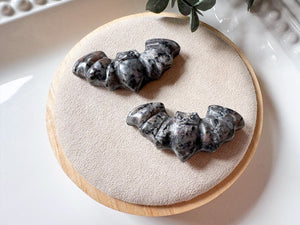 Mini Flying Bat Crystal Carving