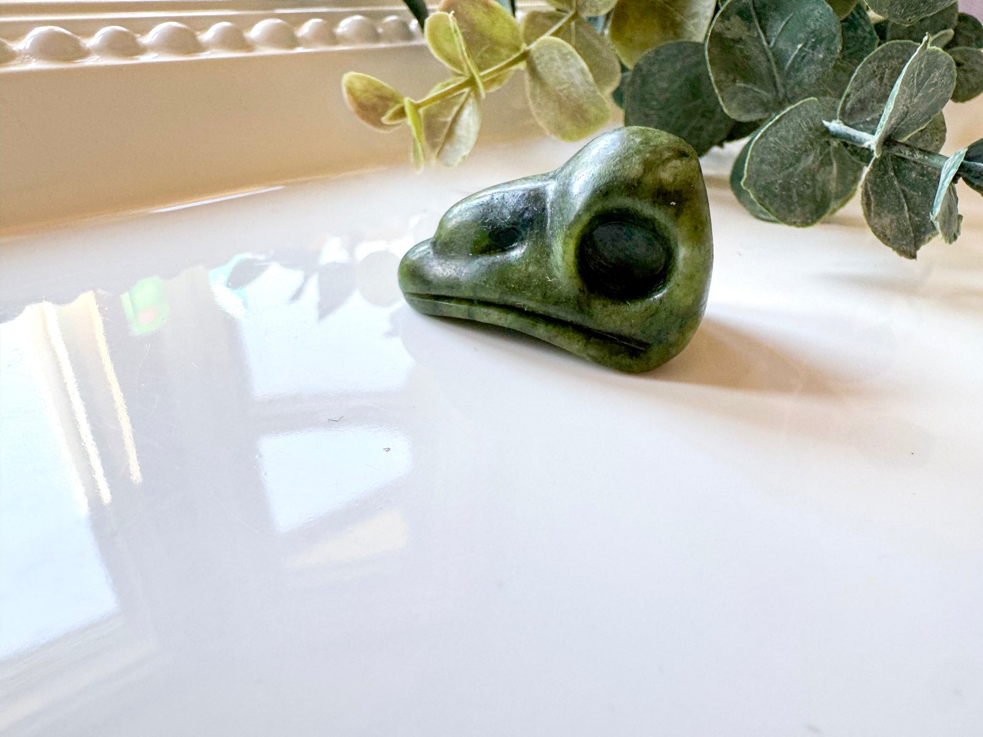 Mini Raven Skull Crystal Carving || 1.25"