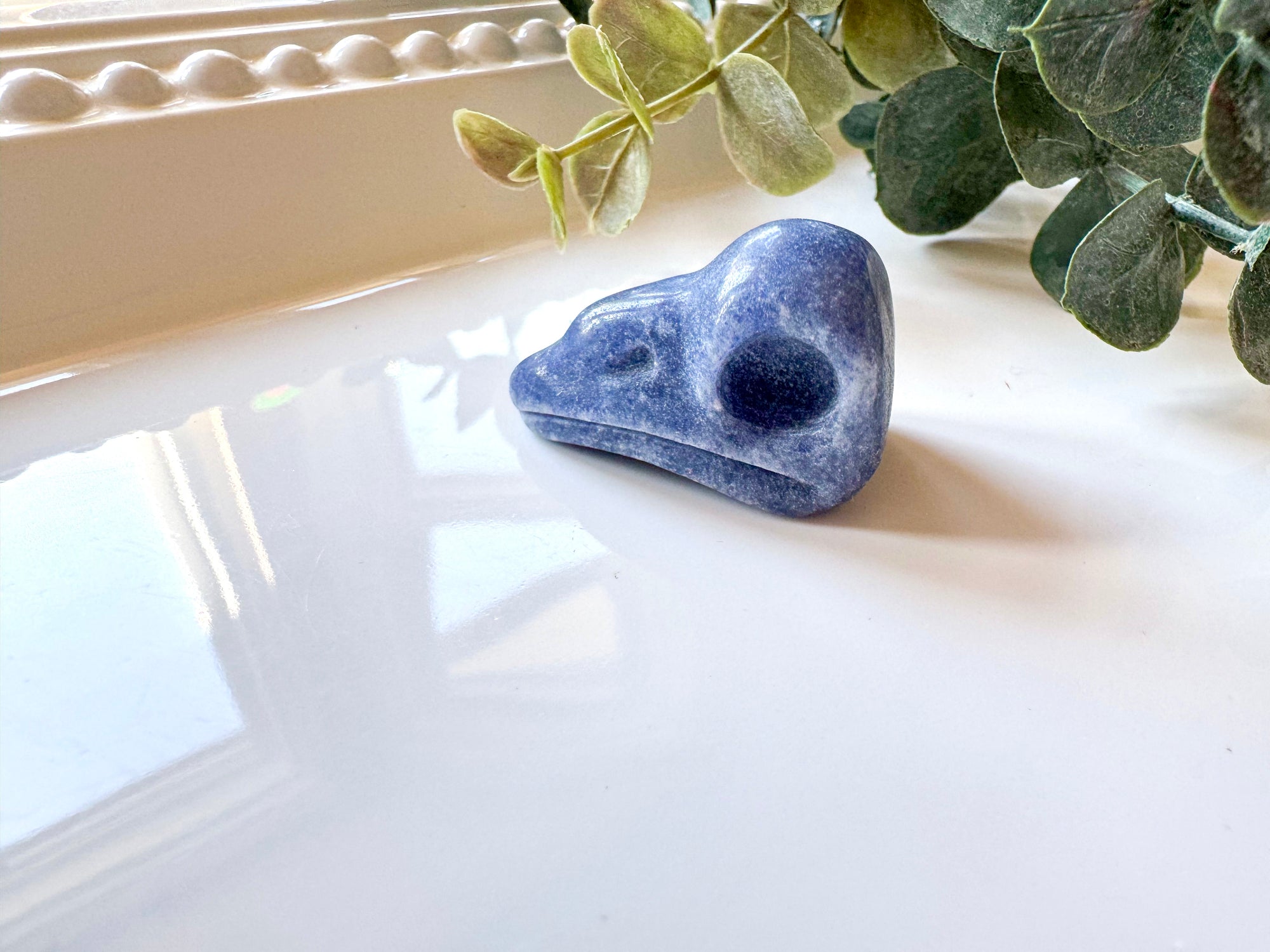 Mini Raven Skull Crystal Carving || 1.25"