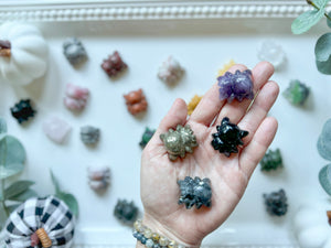Mini Spider Crystal Carving