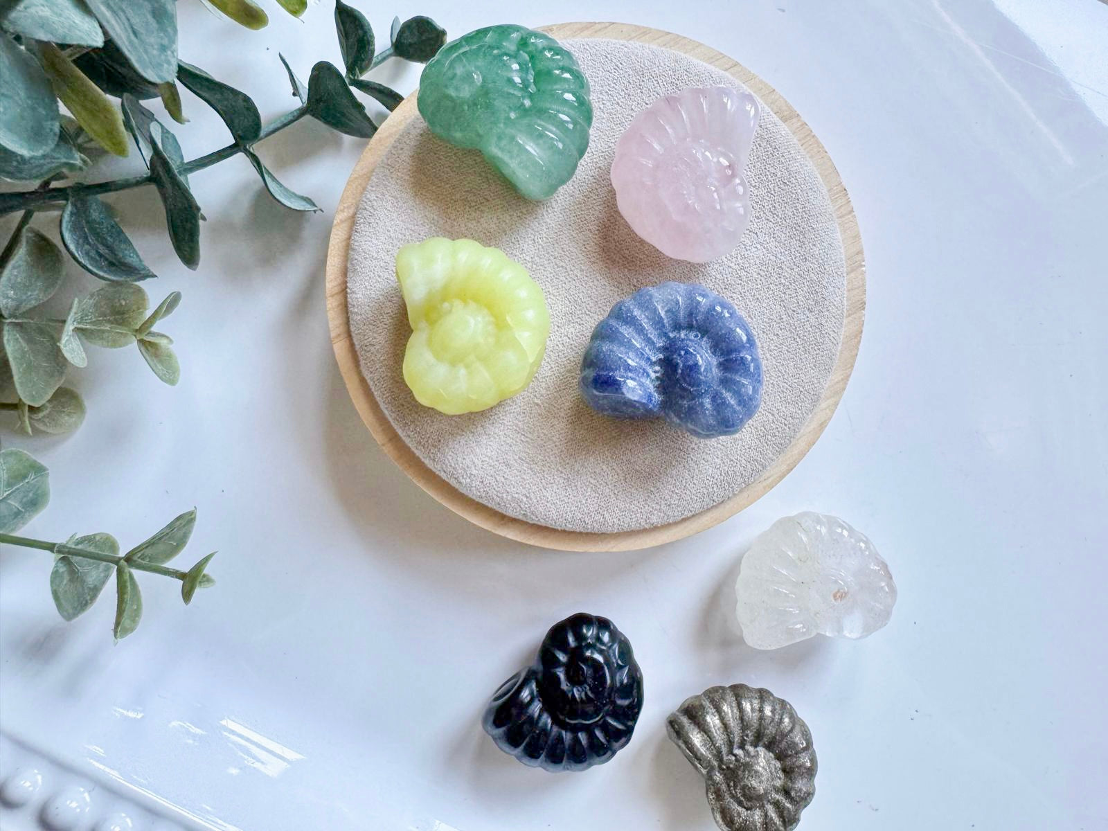 Mini Spiral Shell Crystal Carving