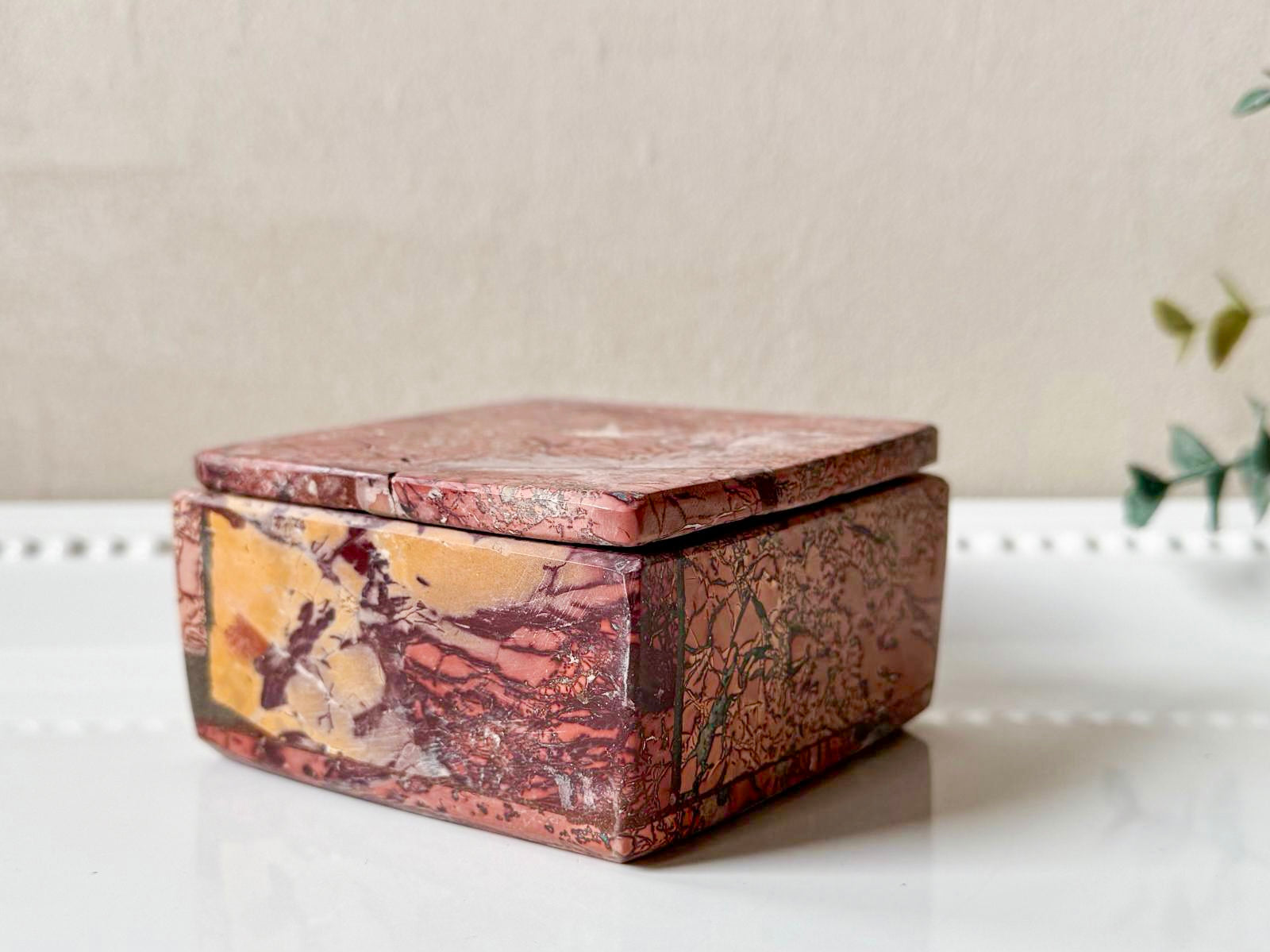 Mookaite Jasper Square Box || Morocco