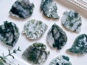 Moss Agate Leaf Carving