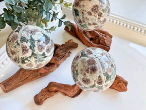 Natural Wood Sphere Holder