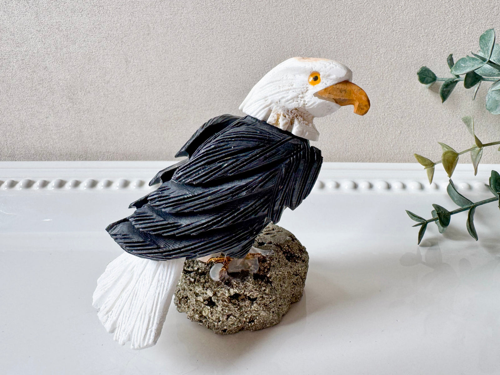 Onyx Bald Eagle on Crystal Base || Peru