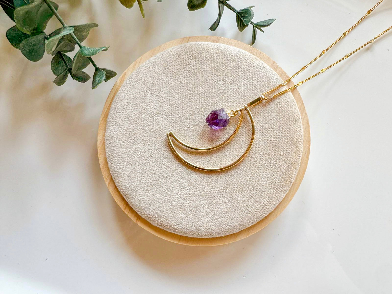 Raw Crystal Crescent Moon Necklace || Gold