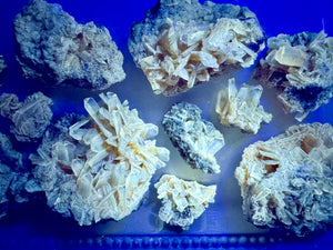 Phosphorescent Glow Selenite || Peru