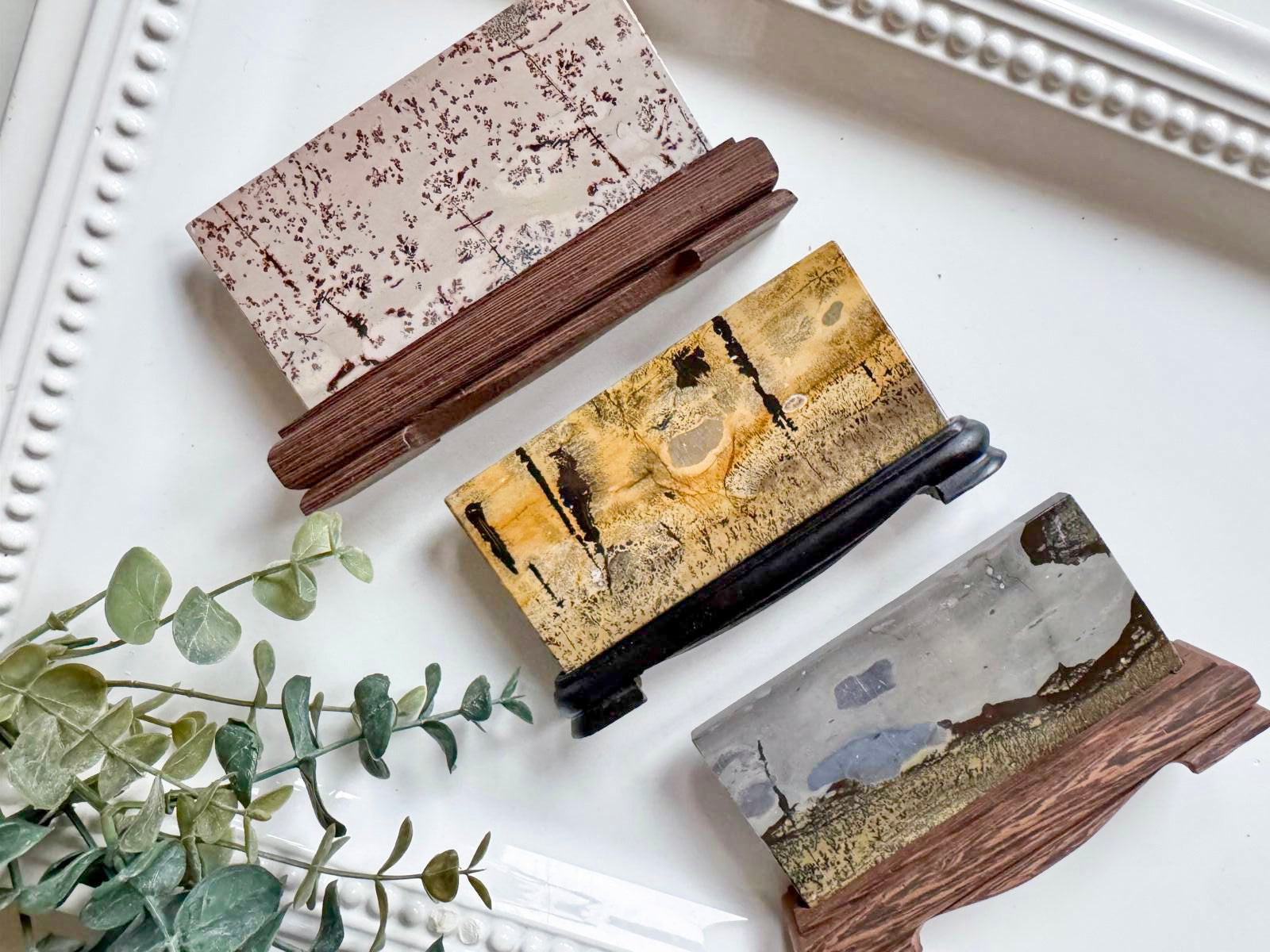 Picture Jasper Slab in Wood Stand