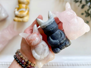 "Pocket Lightening Mouse" Cartoon Crystal Carving