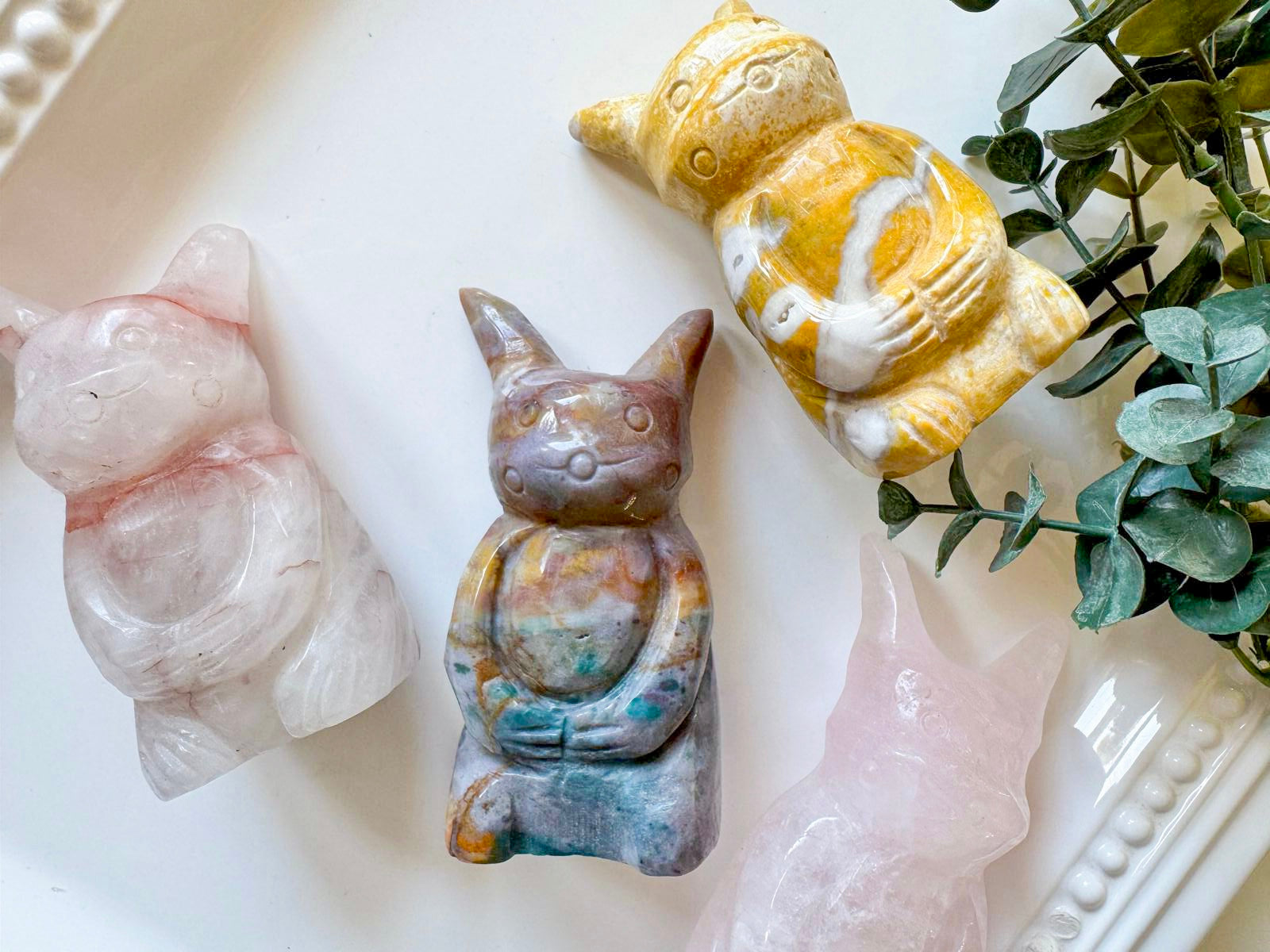 "Pocket Lightening Mouse" Cartoon Crystal Carving