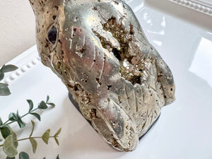 Pyrite Wolf Carving || Peru
