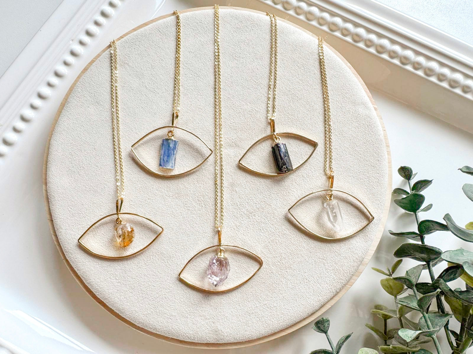 Raw Crystal Evil Necklace || Gold