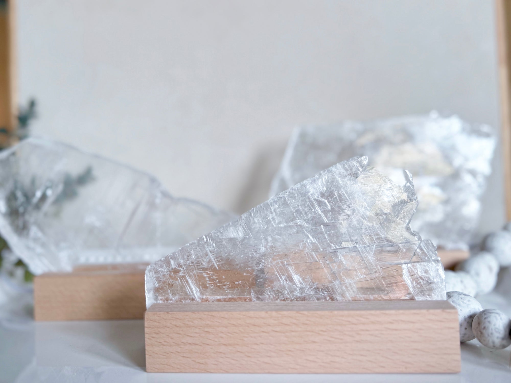 Raw Selenite Plate on Light Stand || White Light