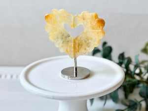 Scalloped Heart on Metal Stand