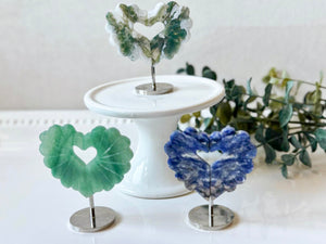 Scalloped Heart on Metal Stand