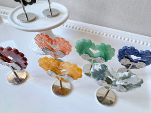 Scalloped Heart on Metal Stand