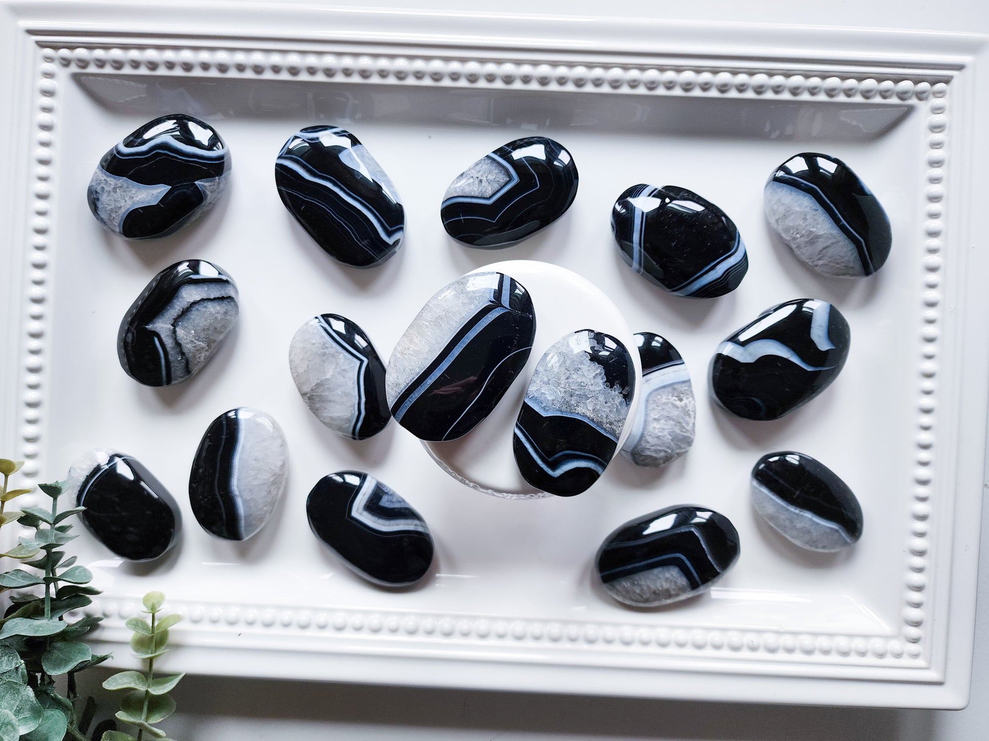 Black Sardonyx Palm Stone