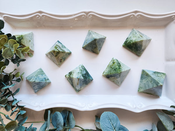 Serpentine Pyramid - Angelic Roots