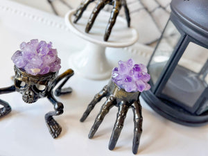 Spooky Halloween Double Skull with Legs Light with Amethyst Accent