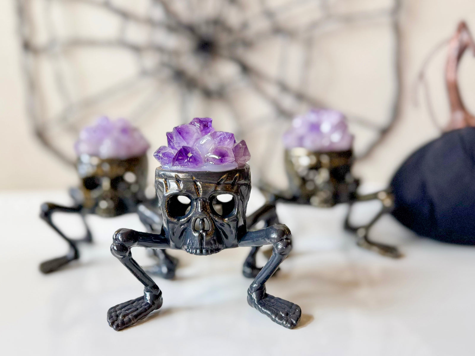 Spooky Halloween Double Skull with Legs Light with Amethyst Accent