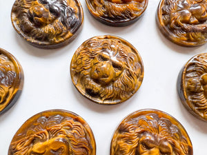 Tiger Eye Lion Medallion Carving || 1.5"