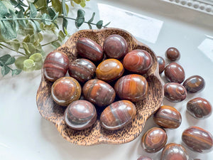 Tiger Iron Round Tumbled Stone