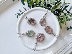 Vintage Style Garden Quartz White Copper Pendant Necklace