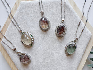 Vintage Style Garden Quartz White Copper Pendant Necklace
