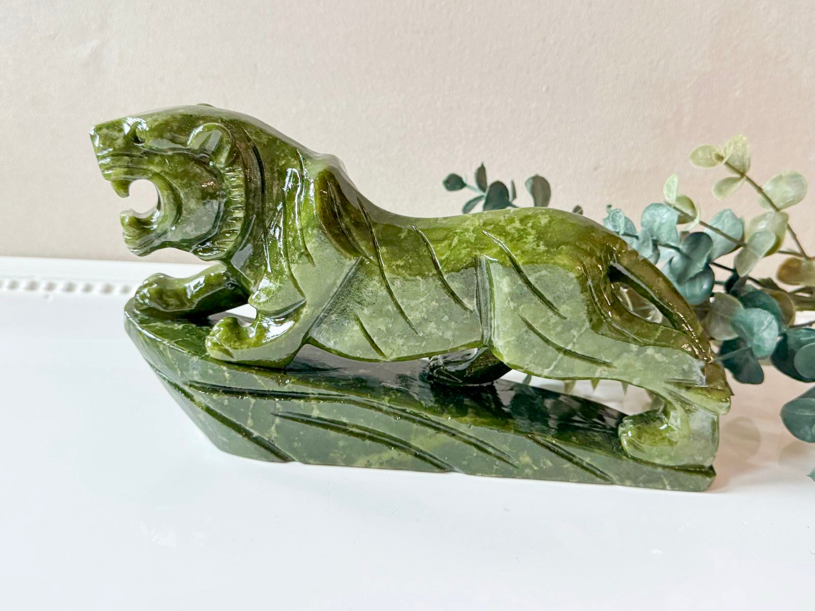 Xiuyan Jade Leopard Carving