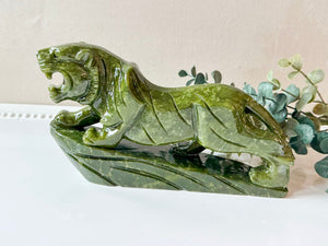 Xiuyan Jade Leopard Carving