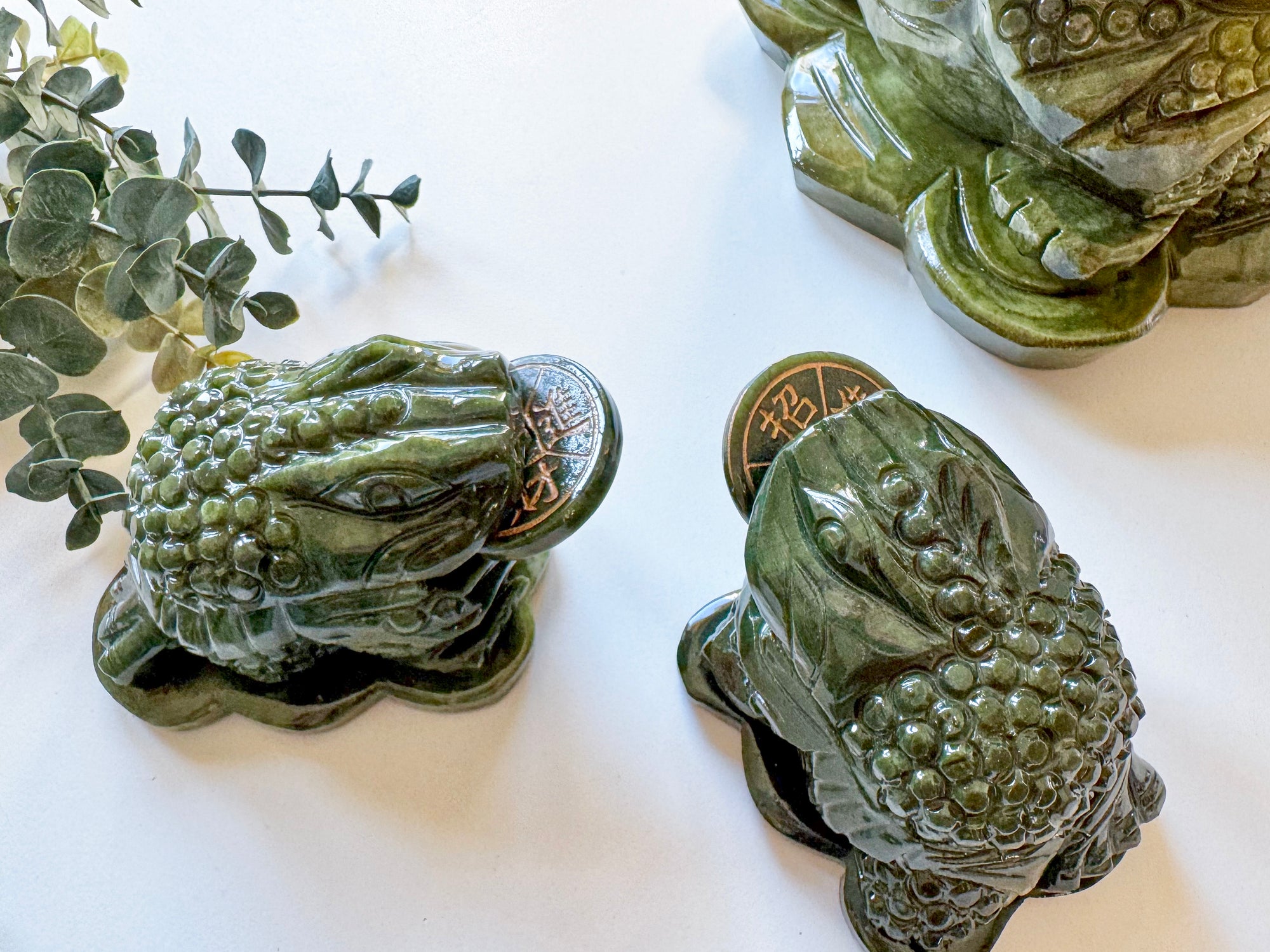 Xiuyan Jade Money Toad with Coin in Mouth