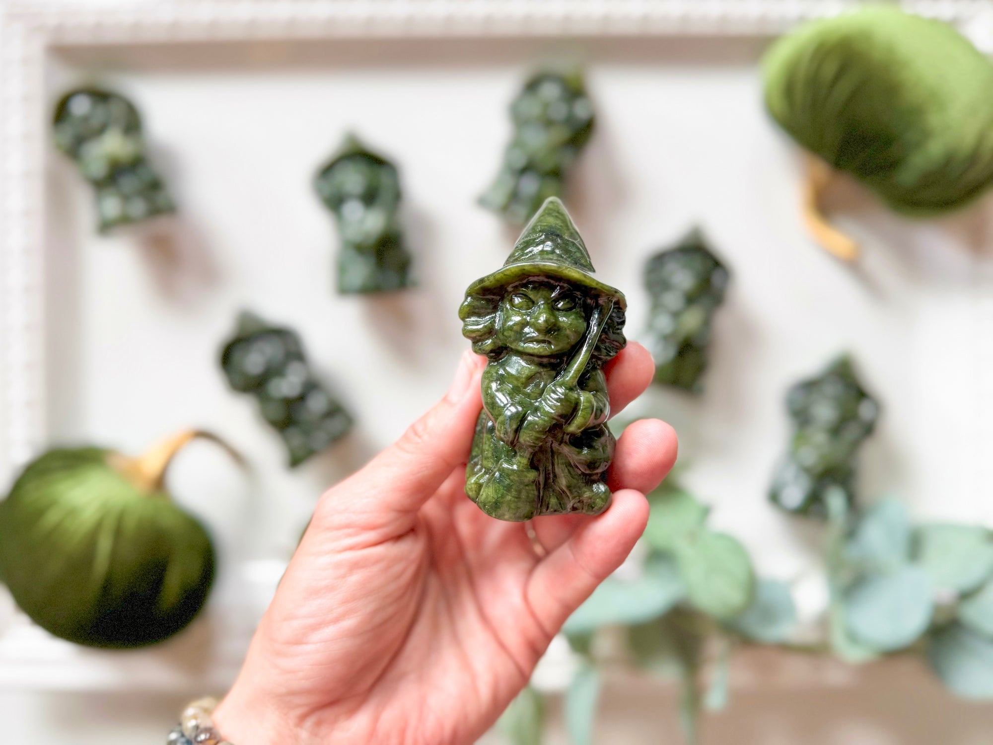 Xiuyan Jade Witch Carving