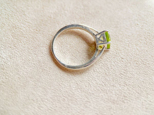 Princess Cut Sterling Ring || Peridot
