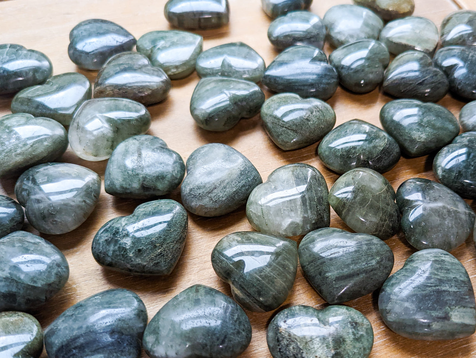 Green Quartz Heart || Mini