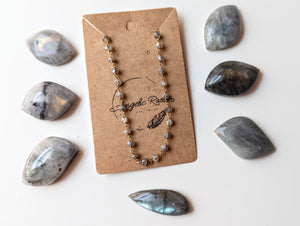 14K Gold Dainty Choker in Labradorite