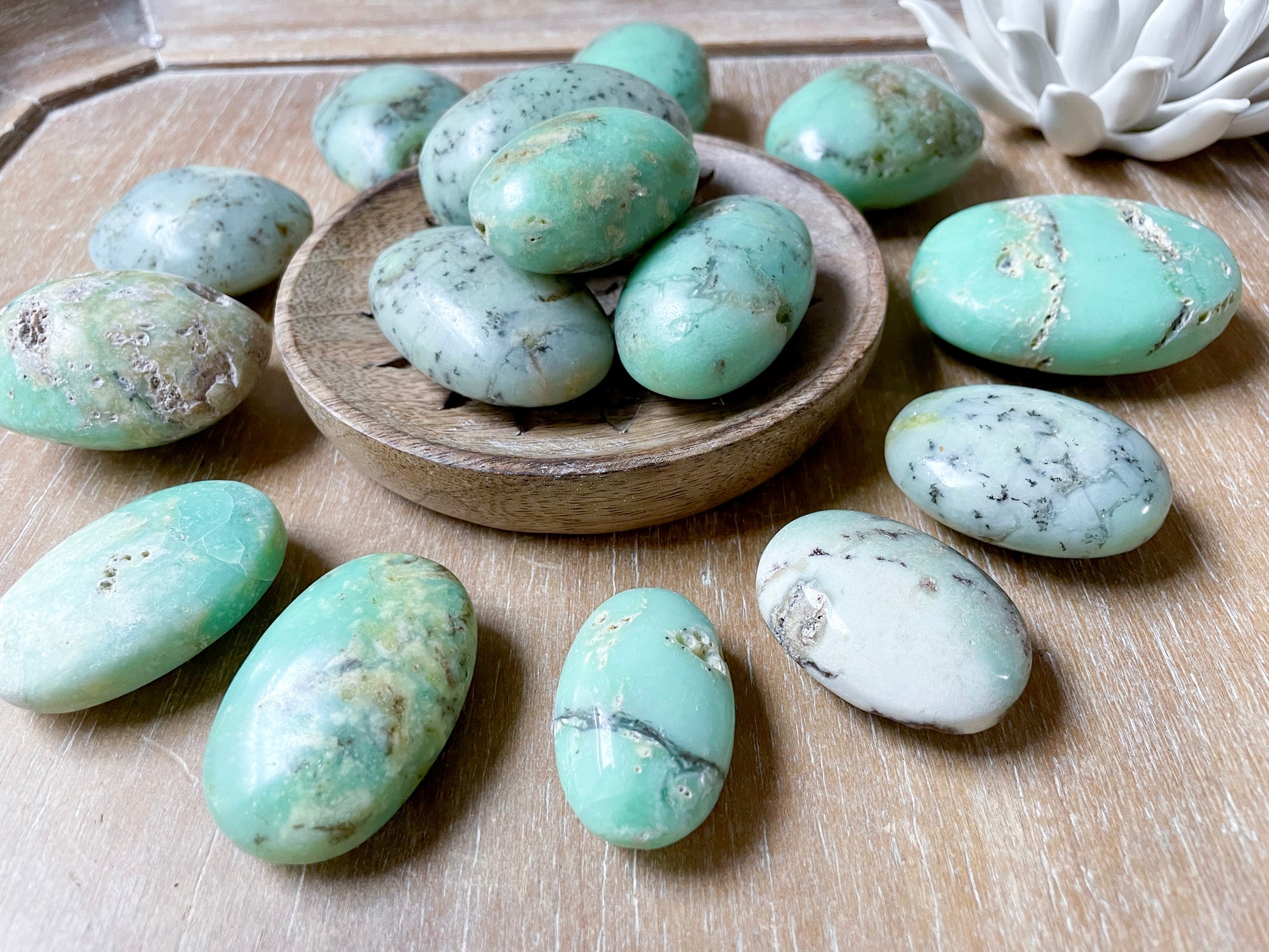 Chrysoprase Palm Stone (Prase Opal) || Indonesia