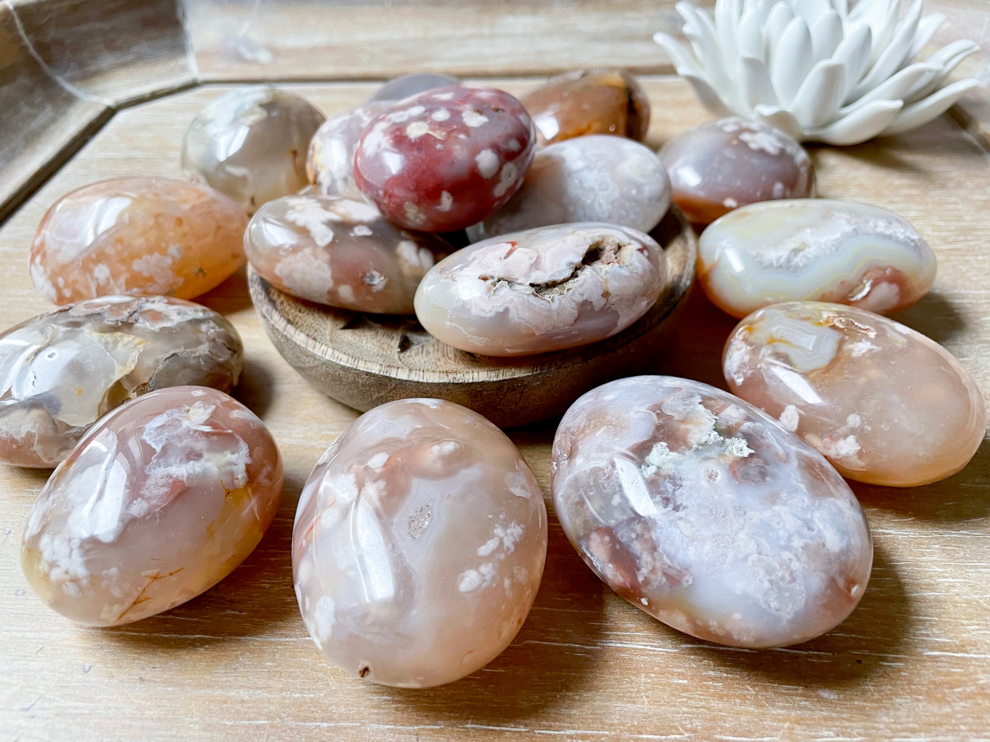 Flower Agate Palm Stone