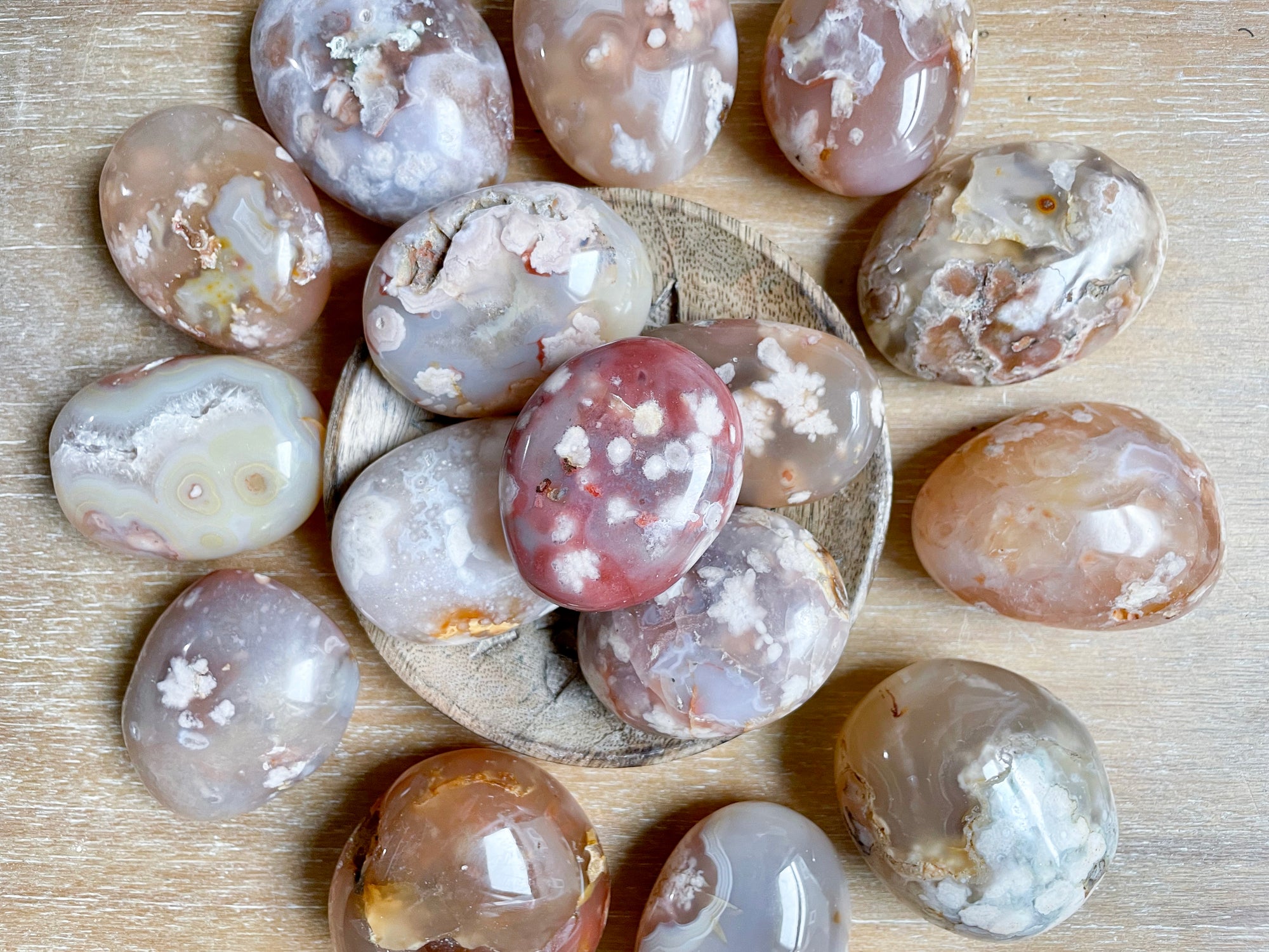 Flower Agate Palm Stone