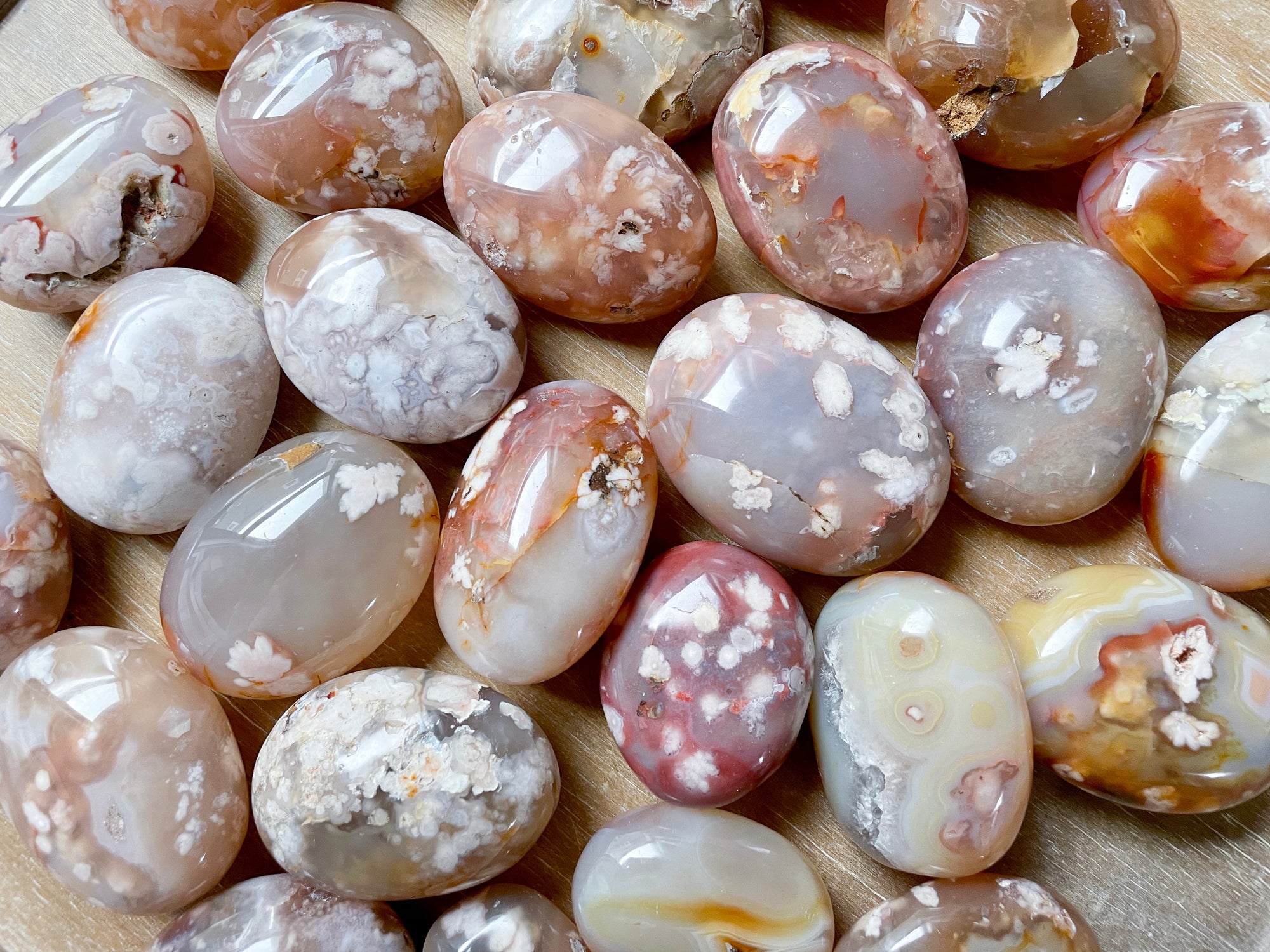 Flower Agate Palm Stone