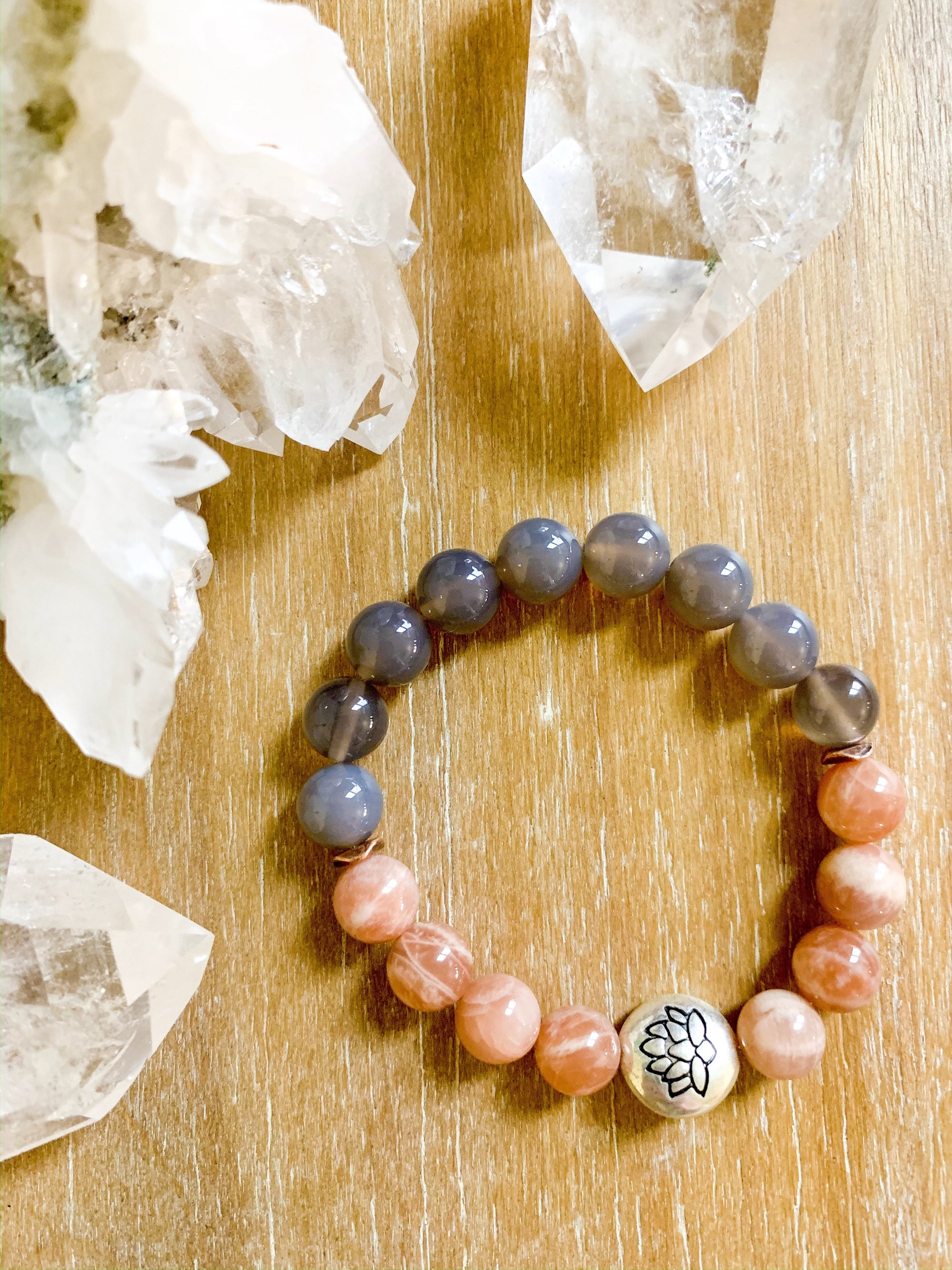 Gray Agate & Peach Moonstone 10mm Beaded Bracelet || Reiki Infused