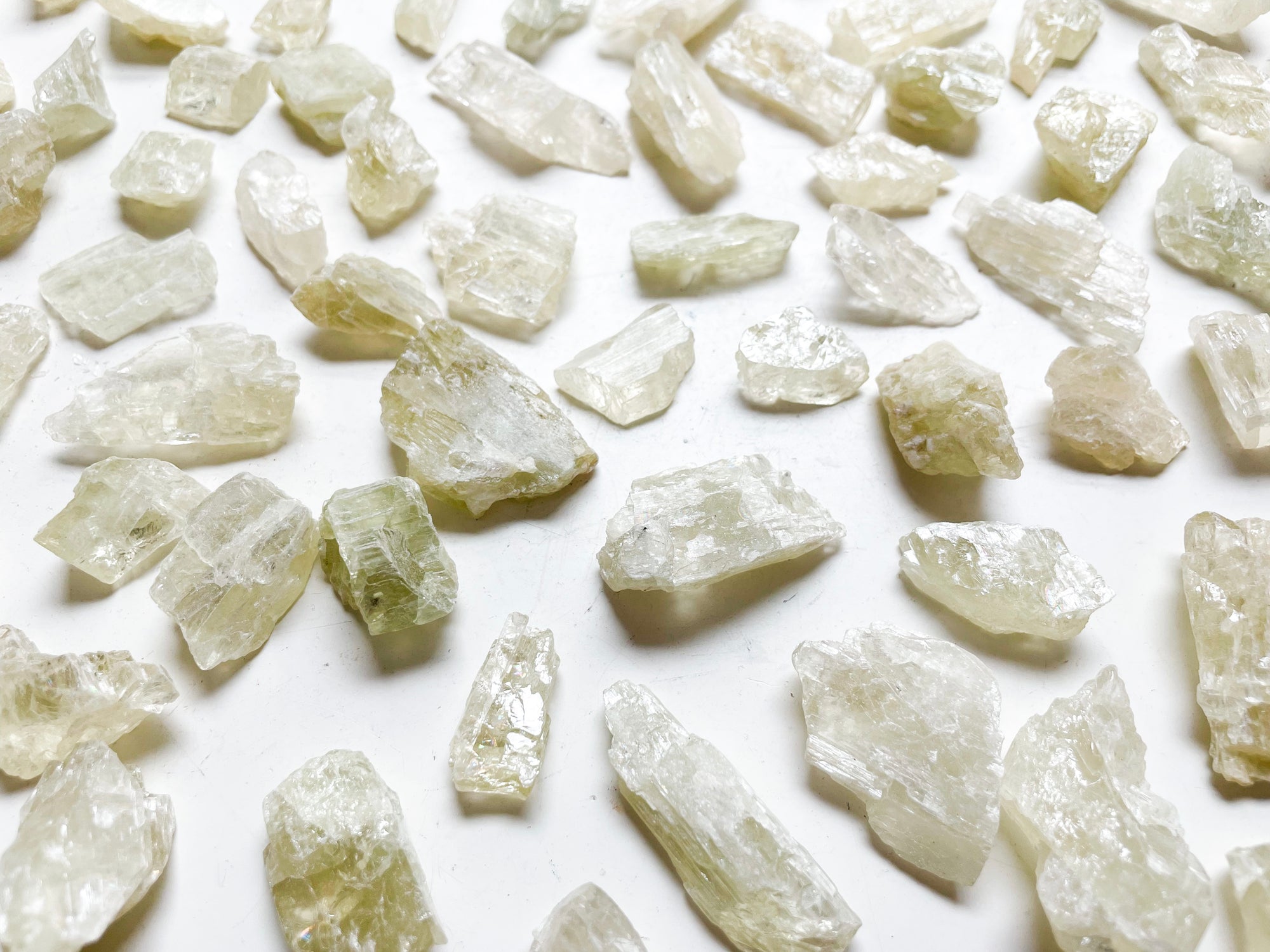 Green Kunzite (Hiddenite) || Raw