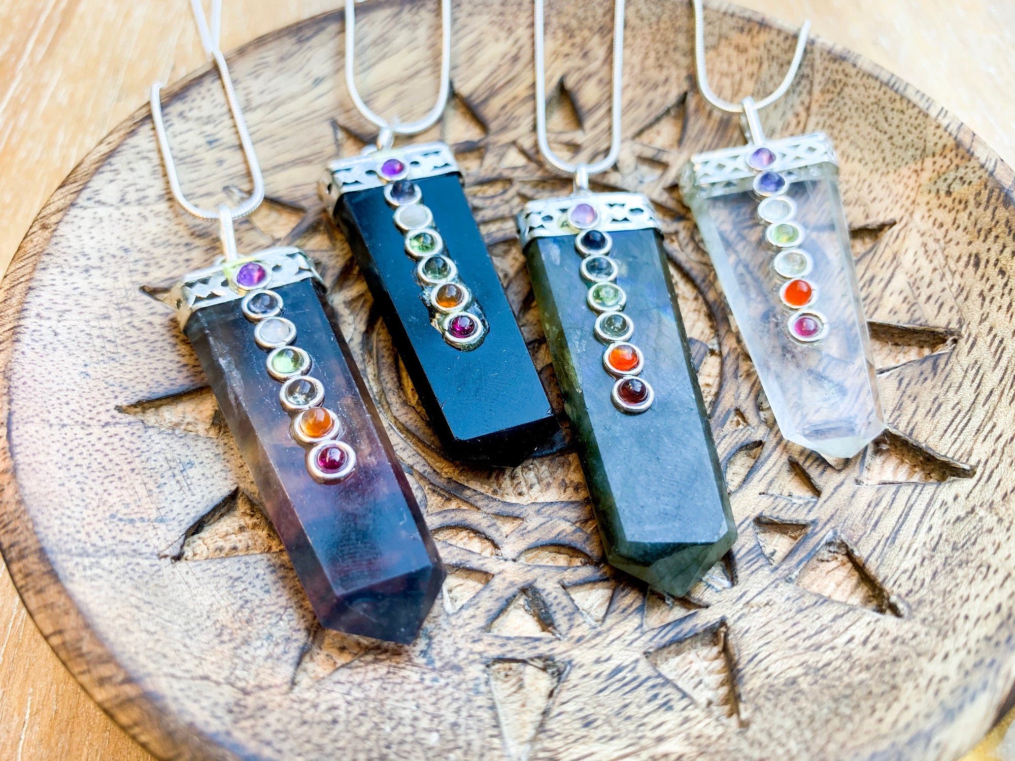 Crystal Point Necklace || Seven Chakra