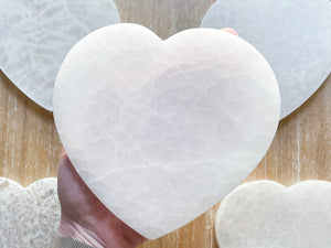 Selenite Heart Charging Plate