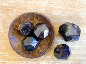 Garnet Faceted Free Form