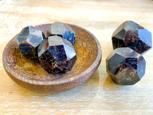 Garnet Faceted Free Form